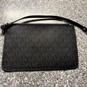 Michael kors  Wristlet Clutch